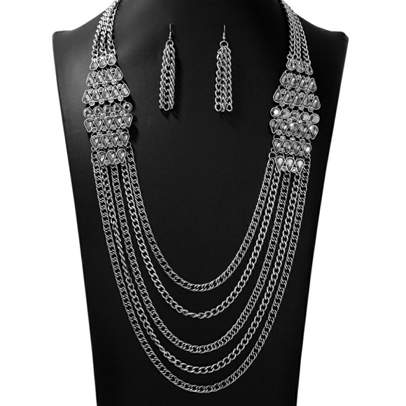 Jewelry - Picture 4 of 5